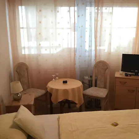 Hotel Reblaube Gæstehus 2*
